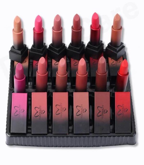 Huda Beauty Famous Lipstick
